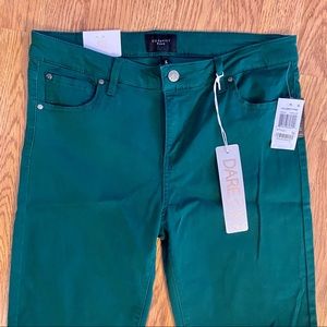 NWT Forest Green Skinny Jeans Celebrity Pink